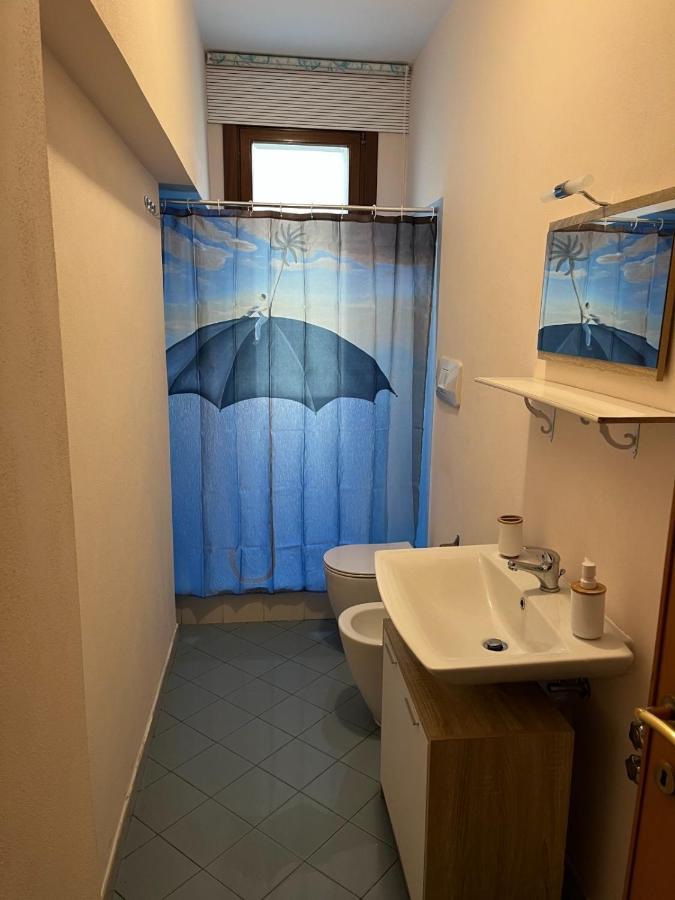 Good House- Ampio Appartamento Vicino Al Mare Rimini Luaran gambar