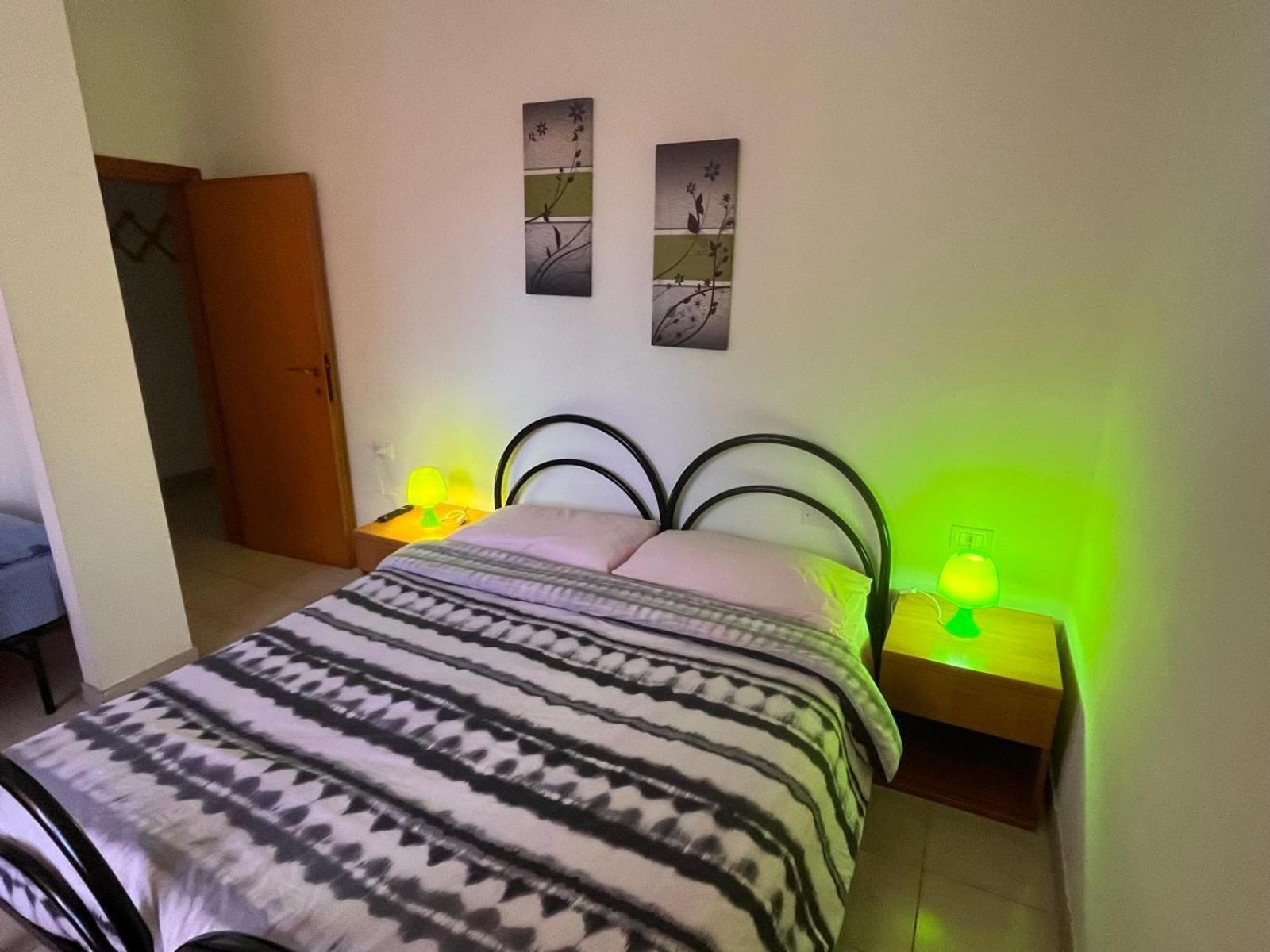 Good House- Ampio Appartamento Vicino Al Mare Rimini Luaran gambar