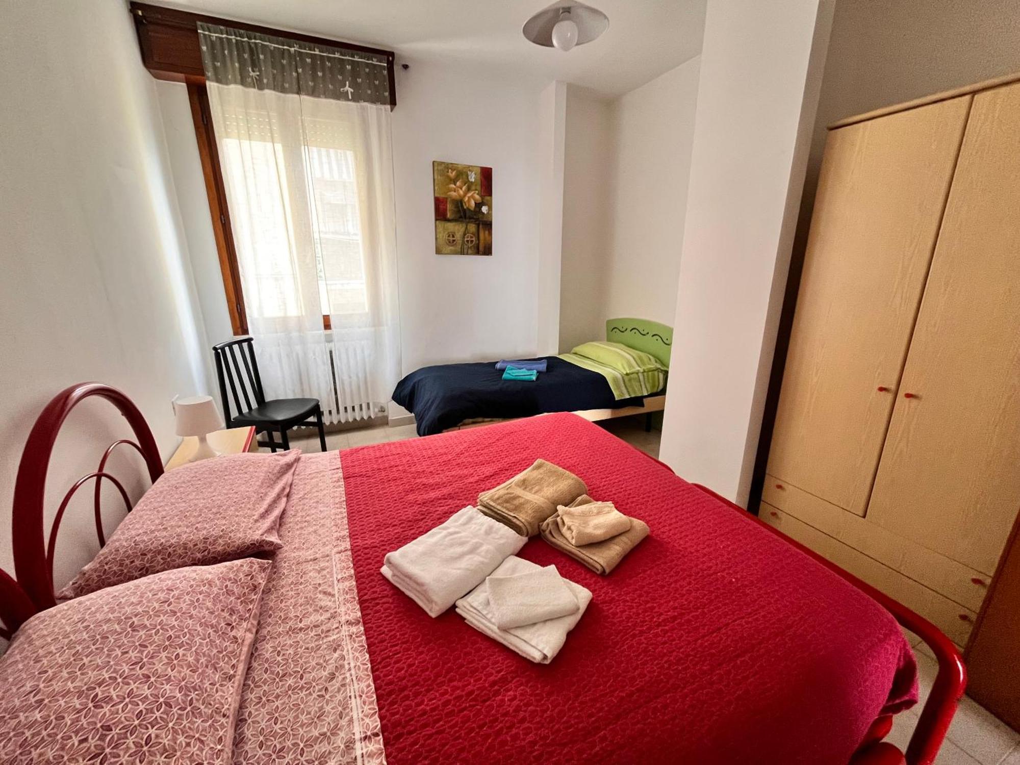 Good House- Ampio Appartamento Vicino Al Mare Rimini Luaran gambar